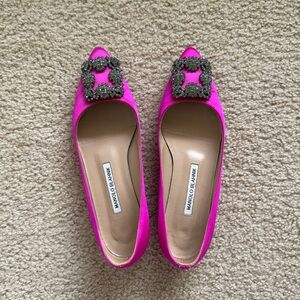 Manolo Blahnik Flat Hot Pink 37
